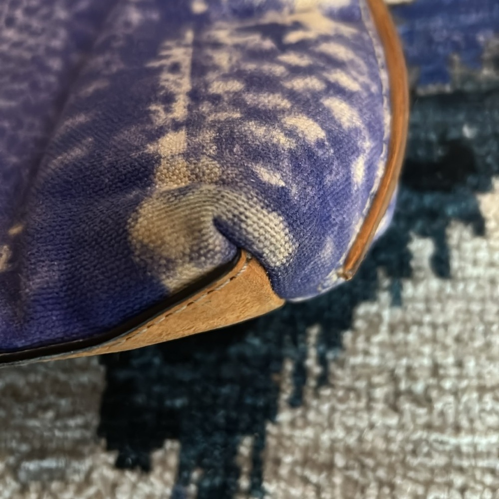 REED KRAKOFF Alligator Print Blue and Tan Canvas Tote Bag - Picture 7 of 15